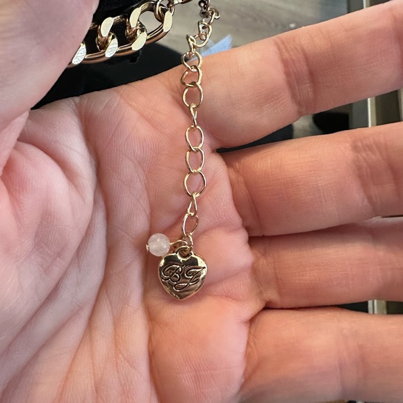 Betsey Johnson pink gingerbread man with earrings. Nwt with bonus gift - Picture 5 of 6